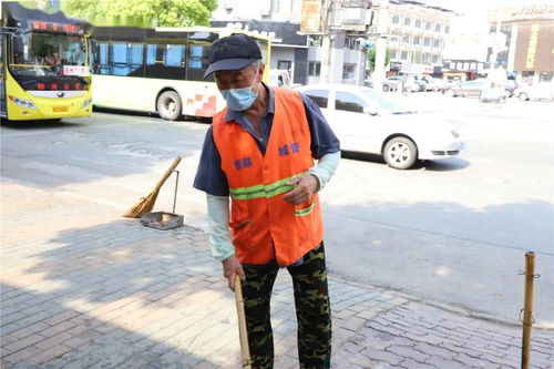 高温下的劳动者丨环卫工人 用汗水换来城市清洁